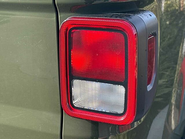 Used 2023 Jeep Gladiator Mojave w/ Cold Weather Group image 33