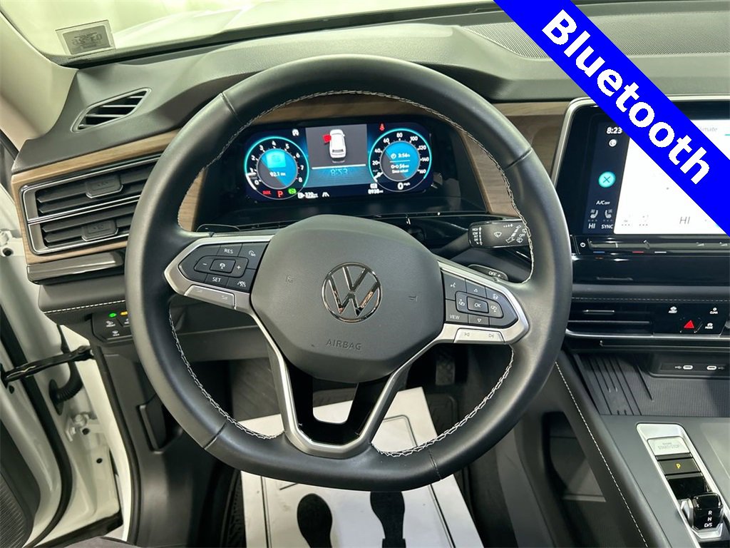 Certified 2025 Volkswagen Atlas SE image 6