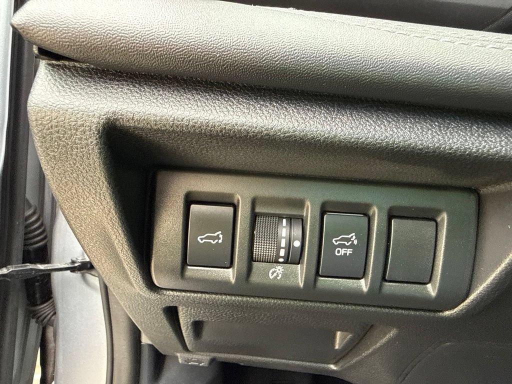 Used 2024 Subaru Outback Touring XT AWD/4WD image 16