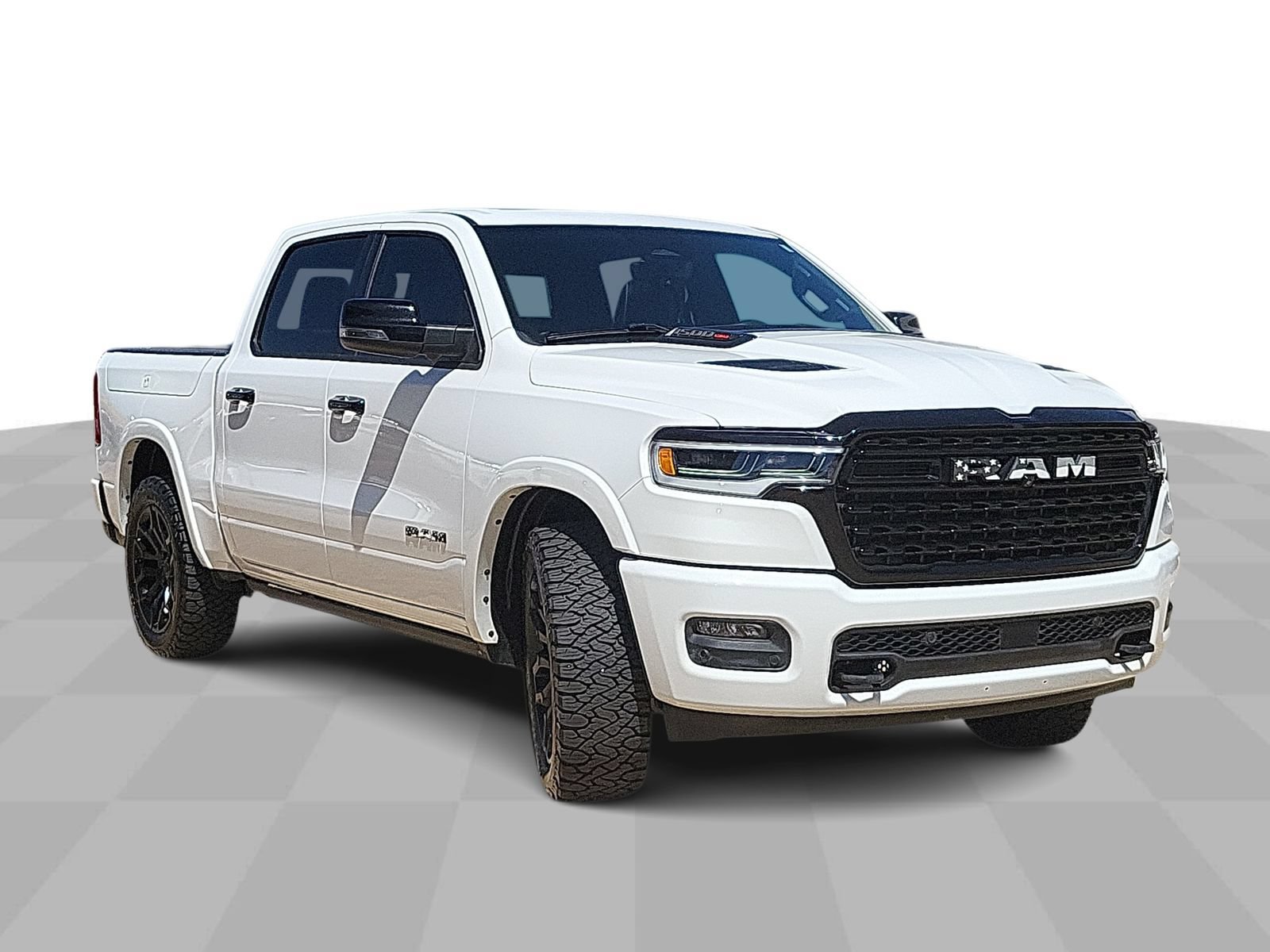 Used 2025 RAM 1500 Limited AWD/4WD image 2