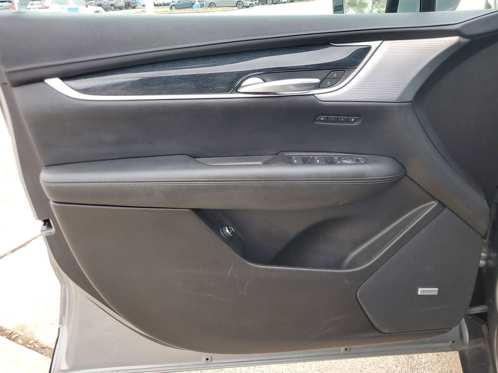 Used 2024 Cadillac XT5 Premium Luxury image 16
