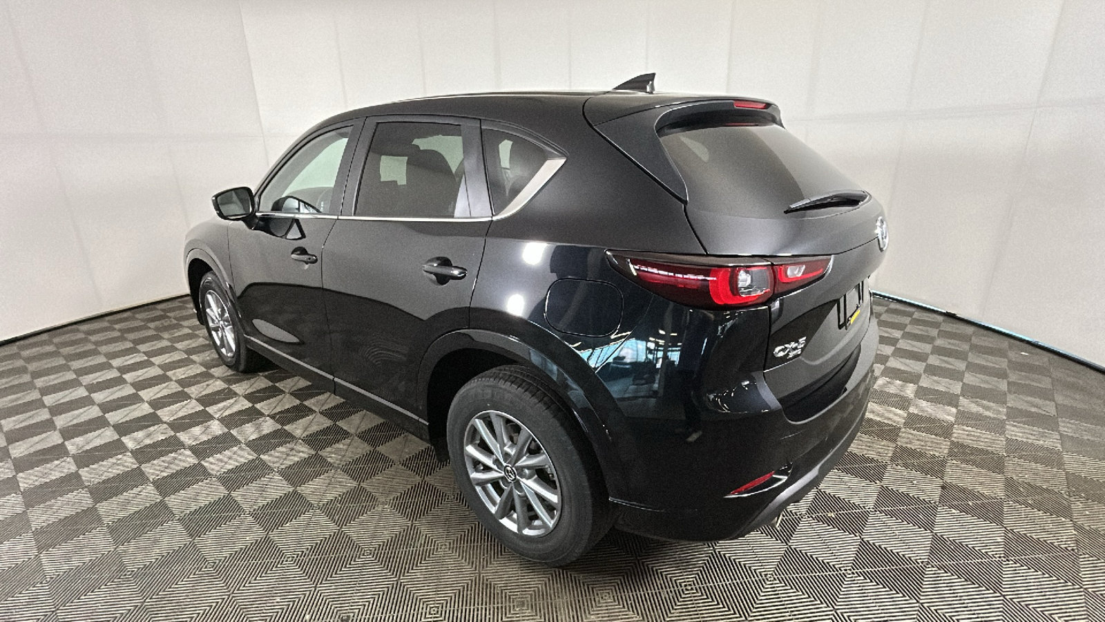 Used 2025 MAZDA CX-5 AWD 2.5 S w/ Preferred Package image 5