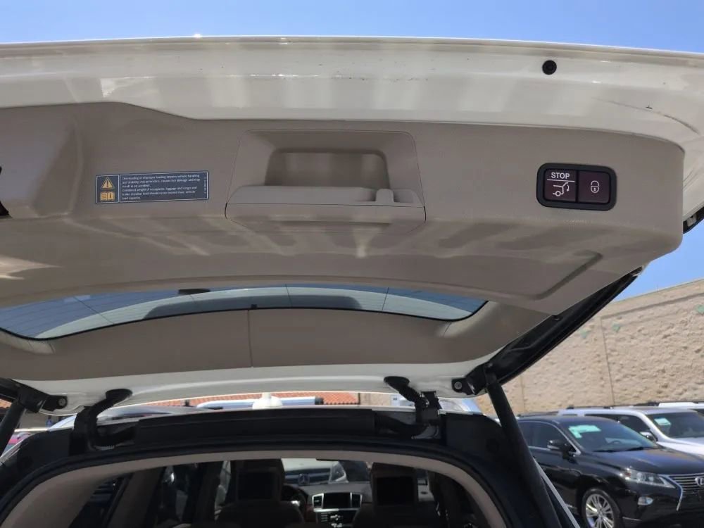 Used 2014 Mercedes-Benz GL 450 4MATIC w/ Appearance Package image 26