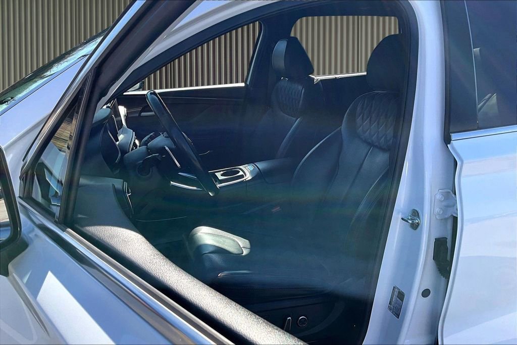 Used 2023 Hyundai Santa Fe Calligraphy w/ Winter Weather Package image 24