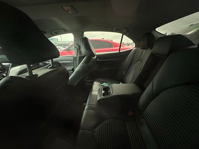 Used 2021 Toyota Camry SE w/ Carpet Mat Package (TMS) image 9