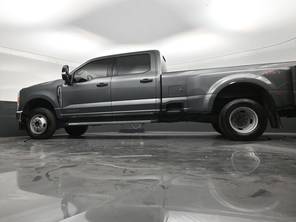 Used 2023 Ford F350 XLT w/ Camper Package AWD/4WD image 20