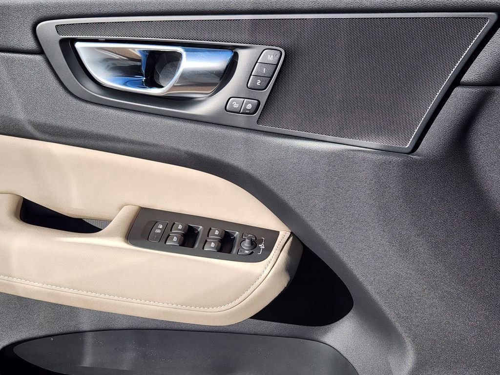 New 2026 Volvo XC60 B5 Plus w/ Protection Package Premier image 13