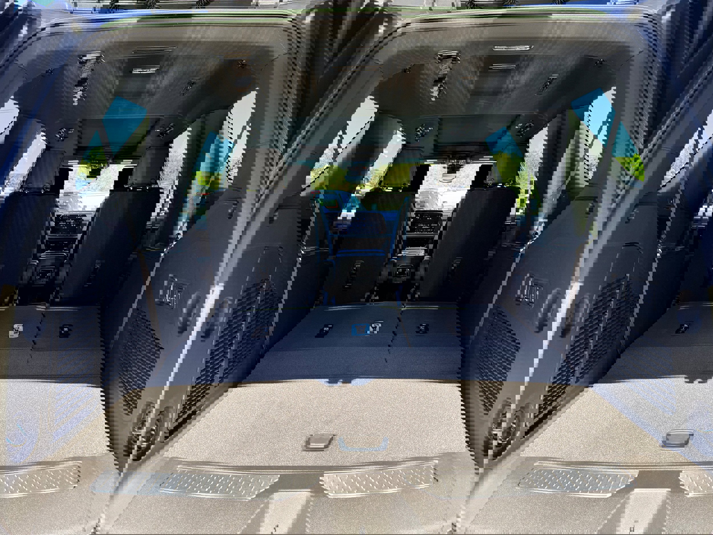New 2026 Chevrolet Tahoe Premier image 9
