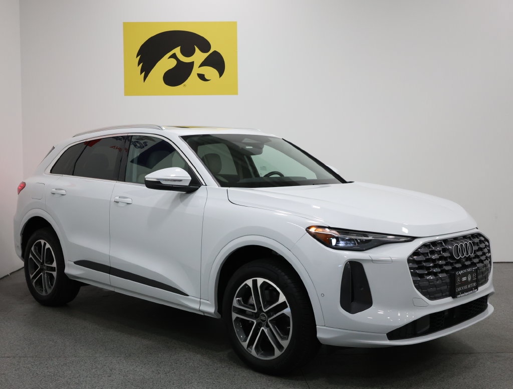 Used 2025 Audi Q5 Premium Plus w/ Premium Plus AWD/4WD image 6