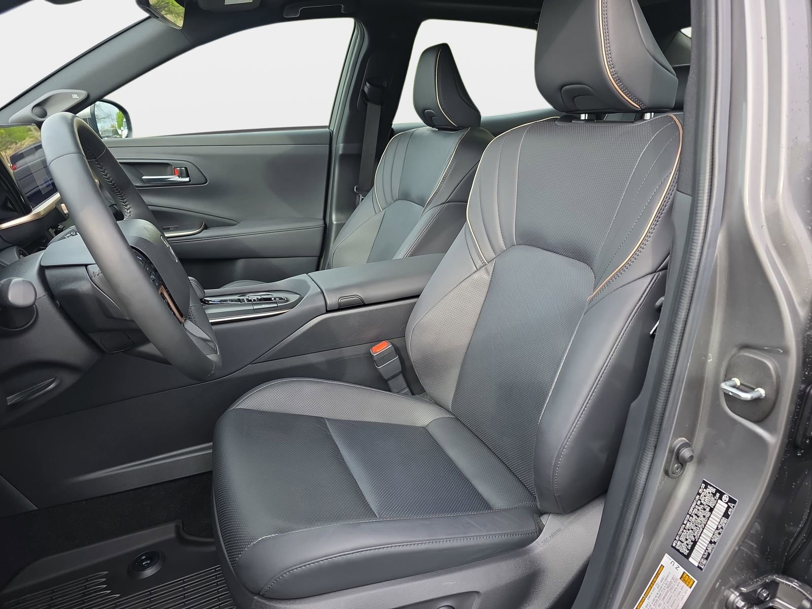 Used 2023 Toyota Crown XLE image 14