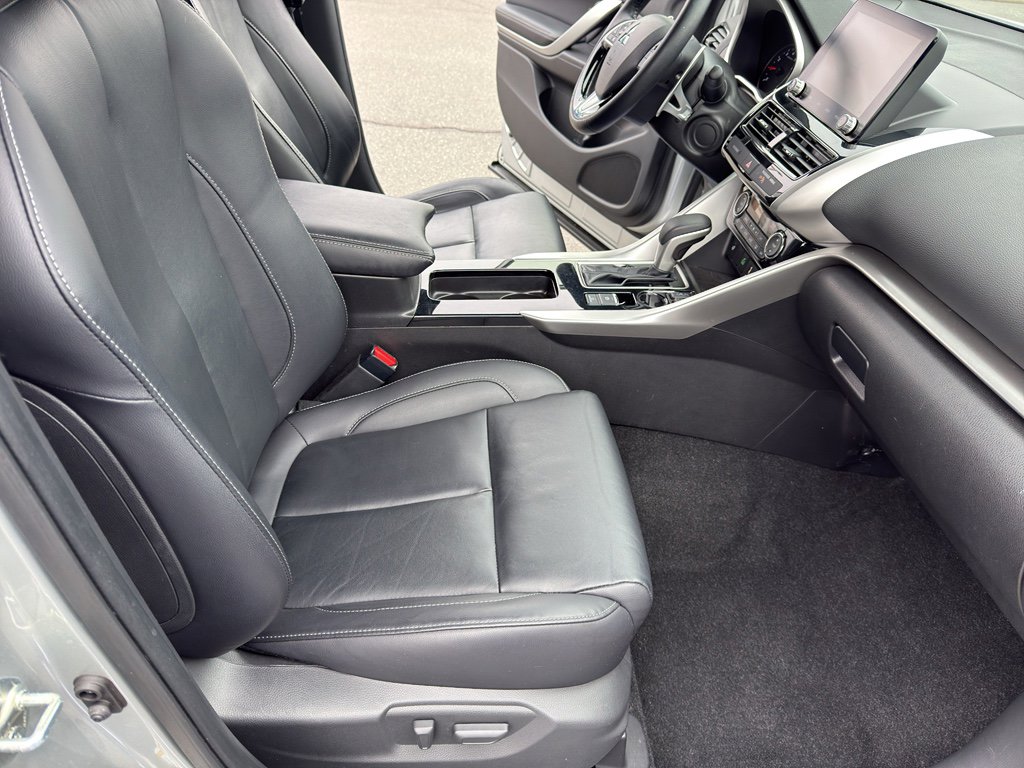 Used 2022 Mitsubishi Eclipse Cross SEL image 29