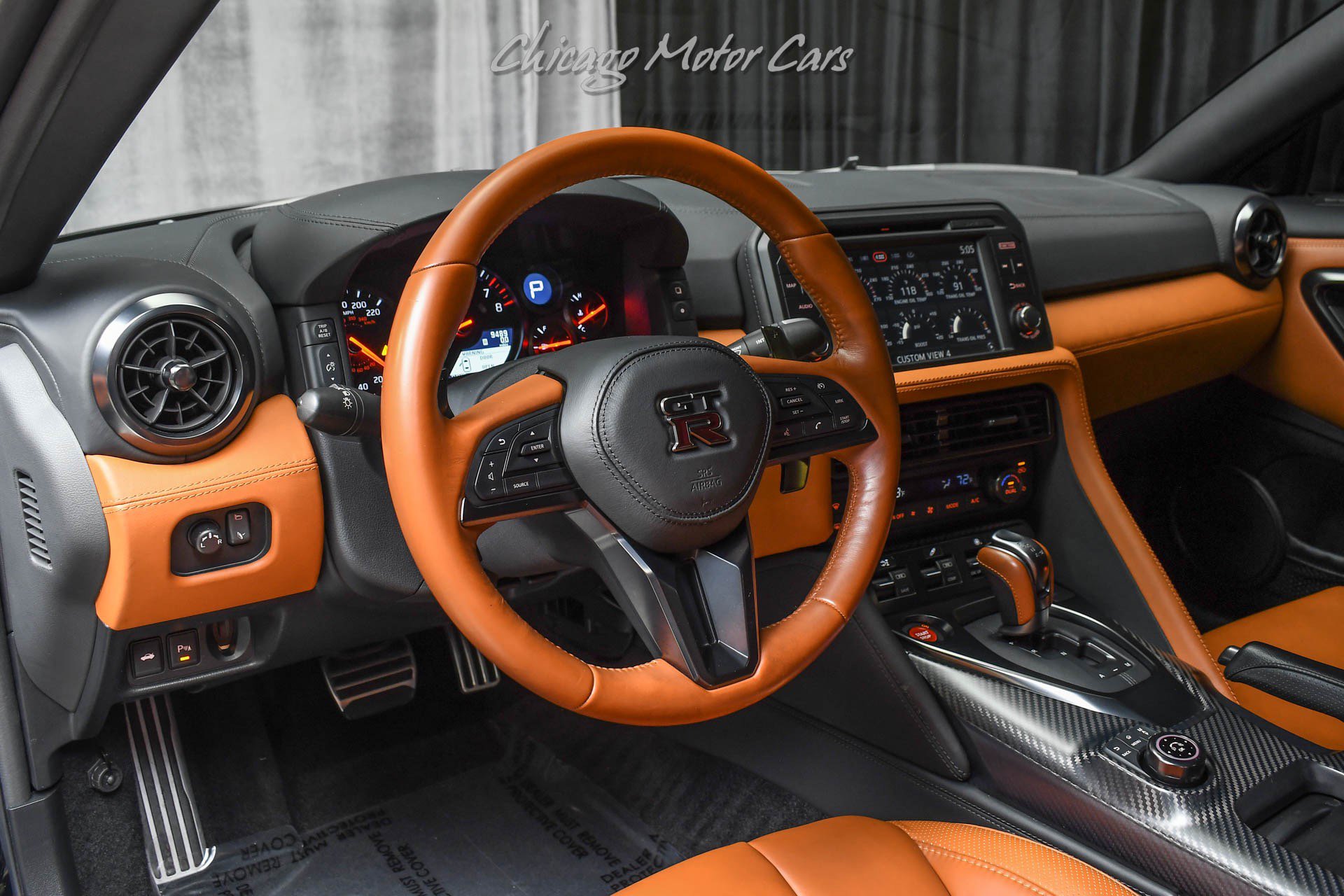 Used 2017 Nissan GT-R Premium w/ Premium Interior Package AWD/4WD image 8