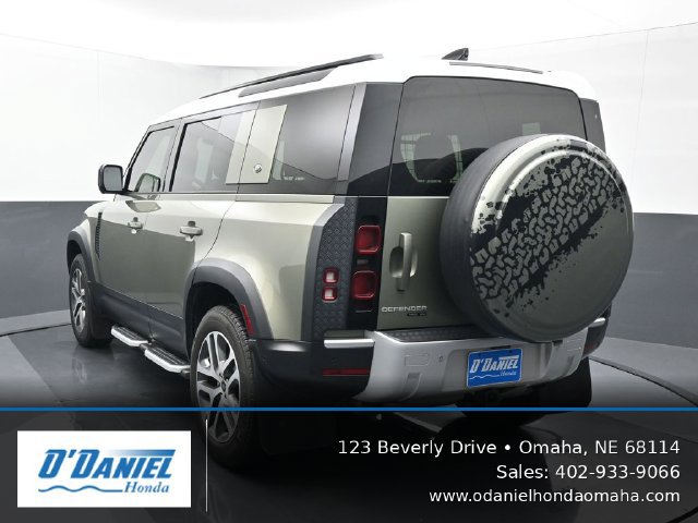 Used 2020 Land Rover Defender 110 HSE AWD/4WD image 4