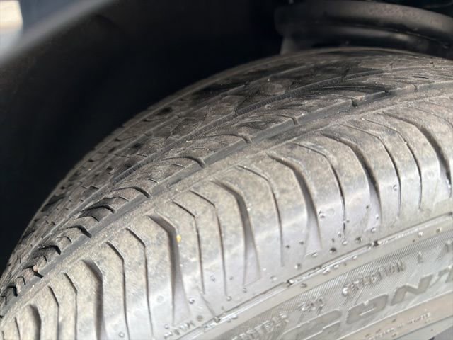 Used 2023 Buick Envision Essence w/ Sport Touring Package image 12