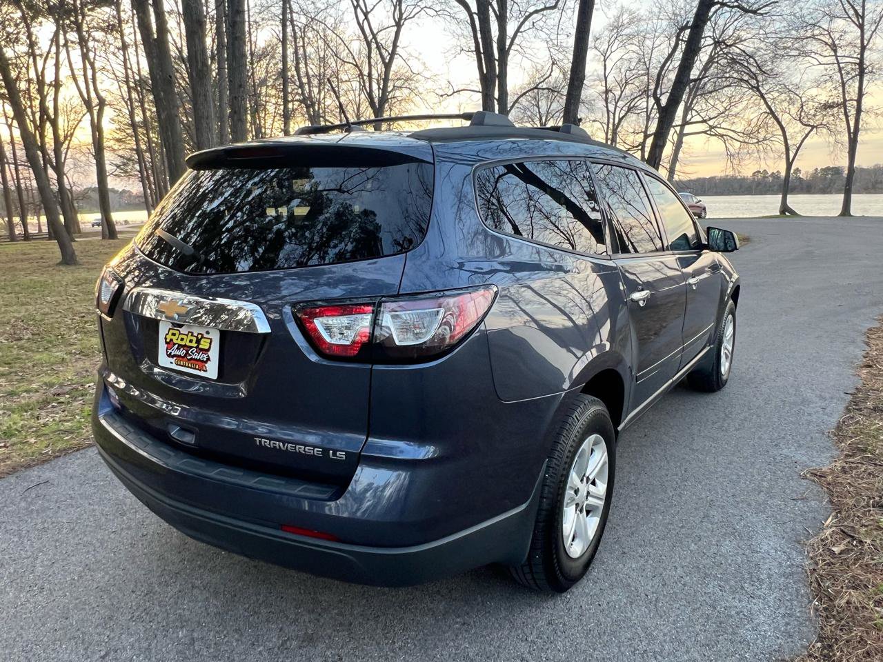 Used 2013 Chevrolet Traverse LS image 6