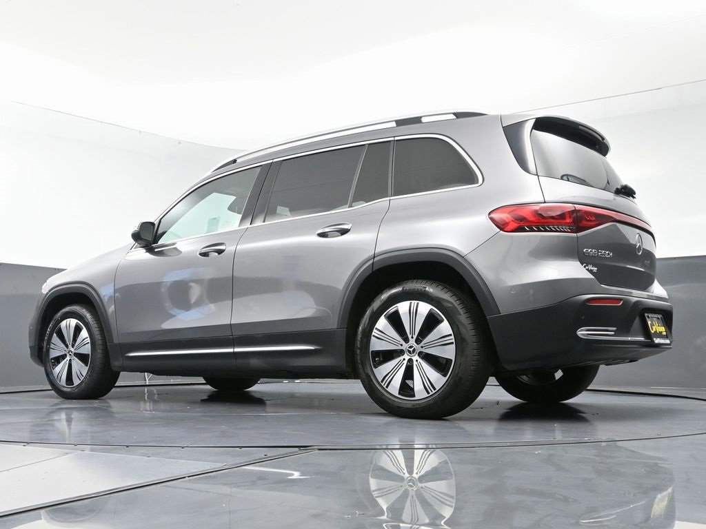 Used 2023 Mercedes-Benz EQB 250+ w/ Exclusive Package image 55