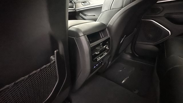 New 2026 Jeep Grand Cherokee Limited w/ Luxury Tech Group II AWD/4WD image 14