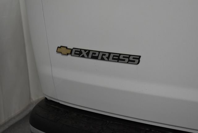 New 2026 Chevrolet Express 2500 w/ Driver Convenience Package RWD image 32