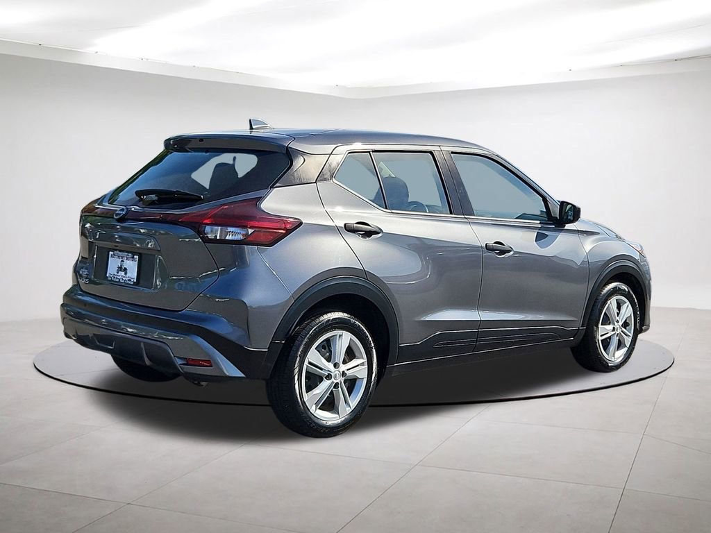 Used 2024 Nissan Kicks S image 7