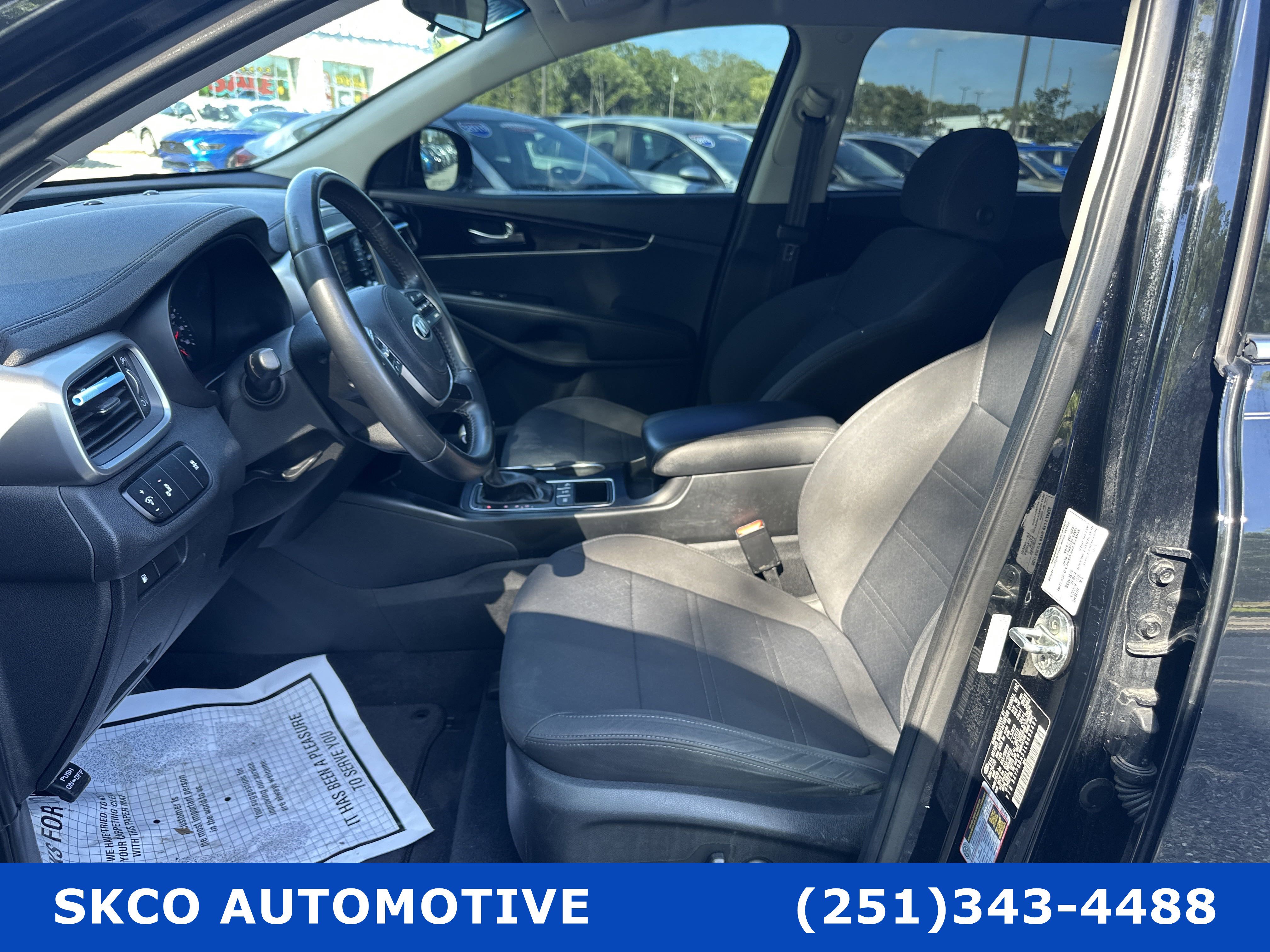 Used 2020 Kia Sorento S image 11