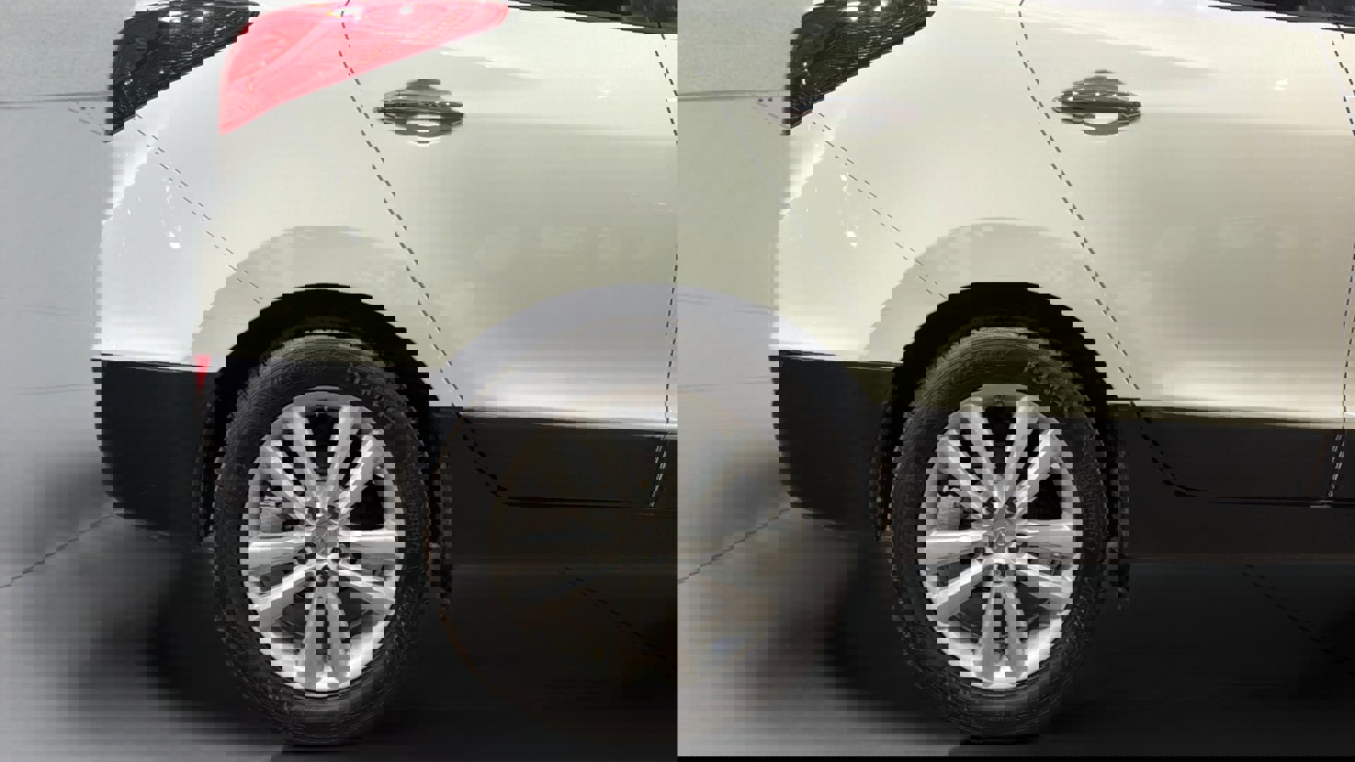 Used 2013 Hyundai Tucson Limited w/ Premium Pkg image 35