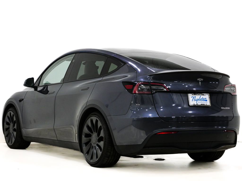 Used 2023 Tesla Model Y Performance image 9