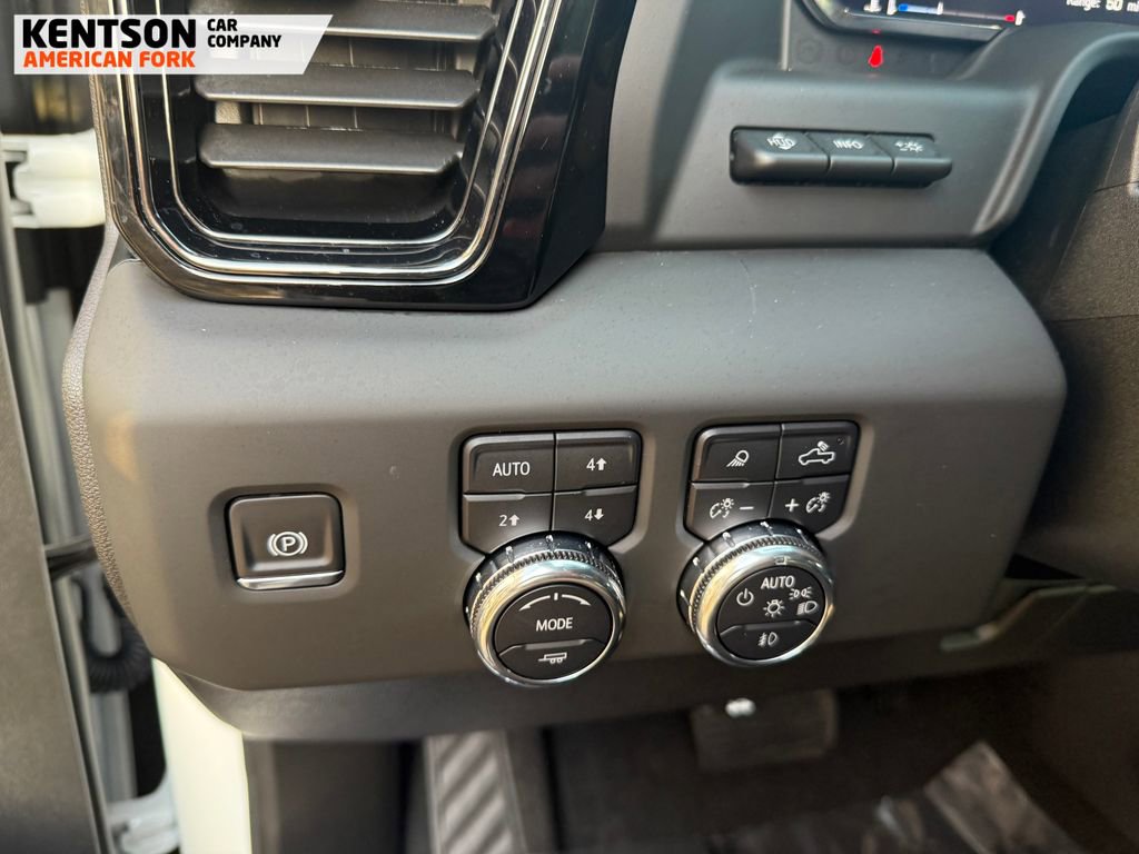 Used 2025 GMC Sierra 2500 AT4 w/ AT4 Premium Plus Package image 20