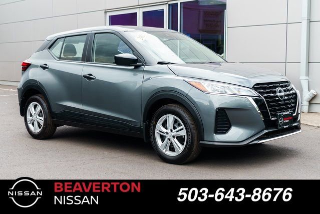 New 2025 Nissan Kicks Play S image 1