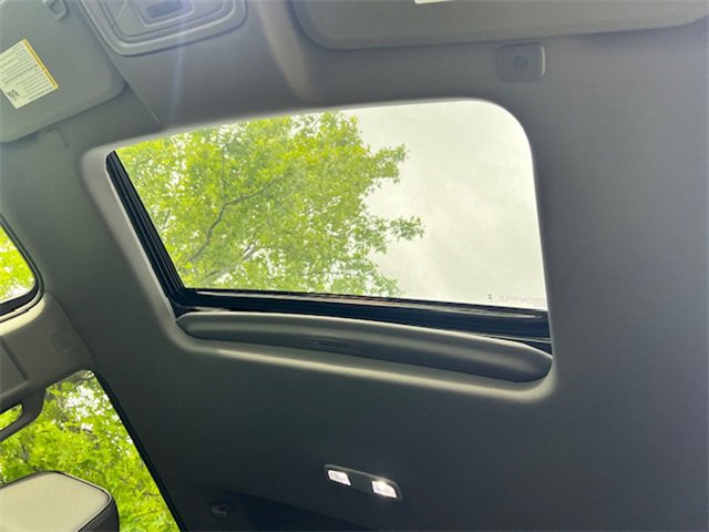 New 2025 GMC Sierra 3500 Denali w/ Denali Reserve Package image 39