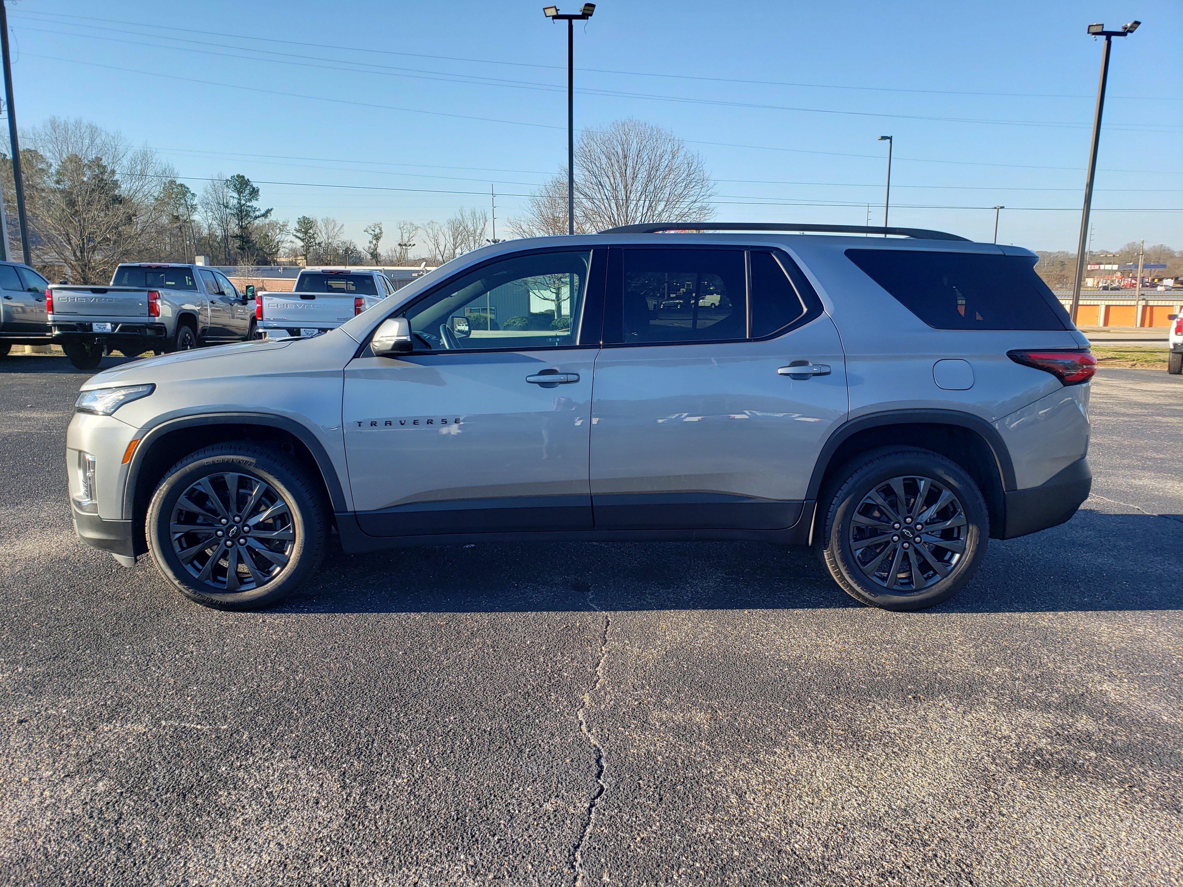 Used 2023 Chevrolet Traverse RS w/ LPO, Floor Liner Package image 6