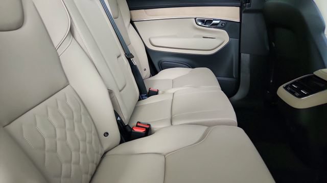 New 2026 Volvo XC90 B6 Plus w/ Protection Package AWD/4WD image 35