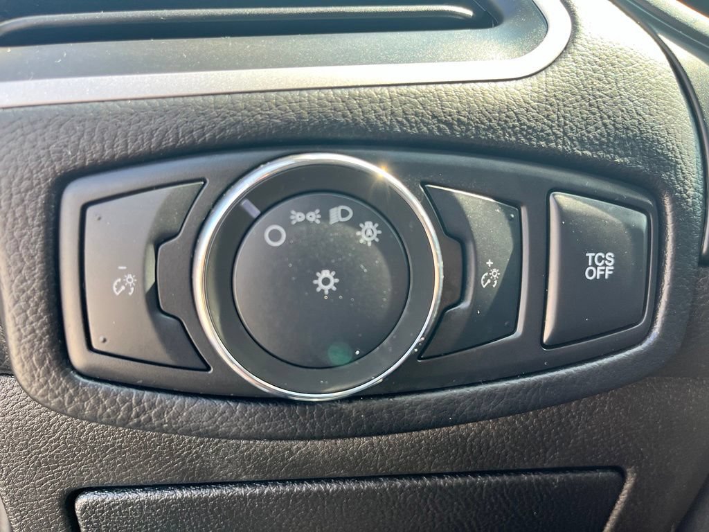 Used 2022 Ford Edge SE AWD/4WD image 14