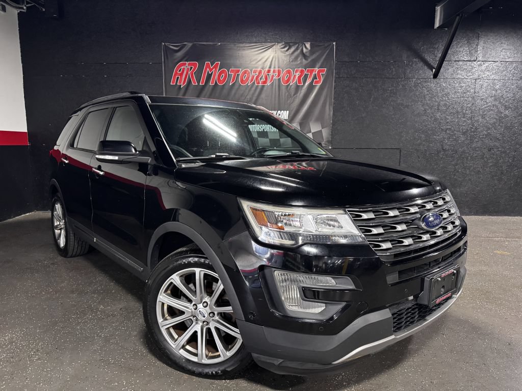 Used 2017 Ford Explorer Limited w/ Equipment Group 301A AWD/4WD image 6