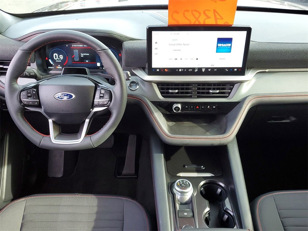 Used 2025 Ford Explorer ST-Line image 22