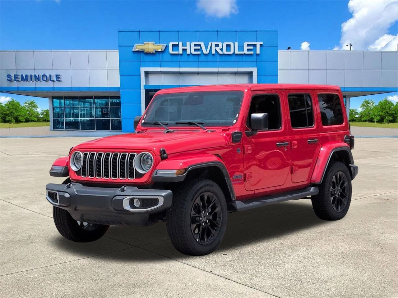 Used 2025 Jeep Wrangler Unlimited Sahara AWD/4WD image 3