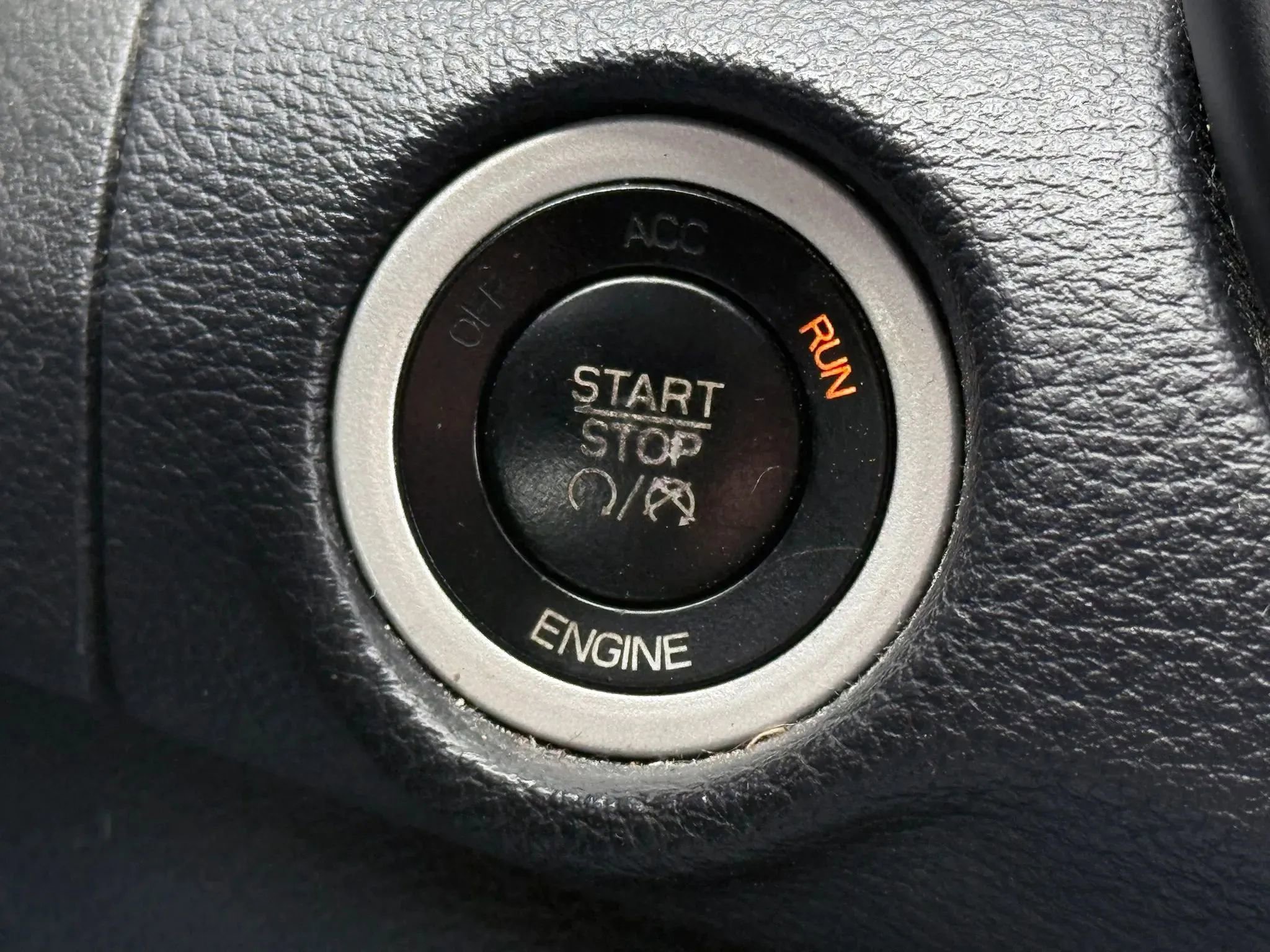 Used 2015 Chrysler 200 S w/ Navigation & Sound Group I image 25