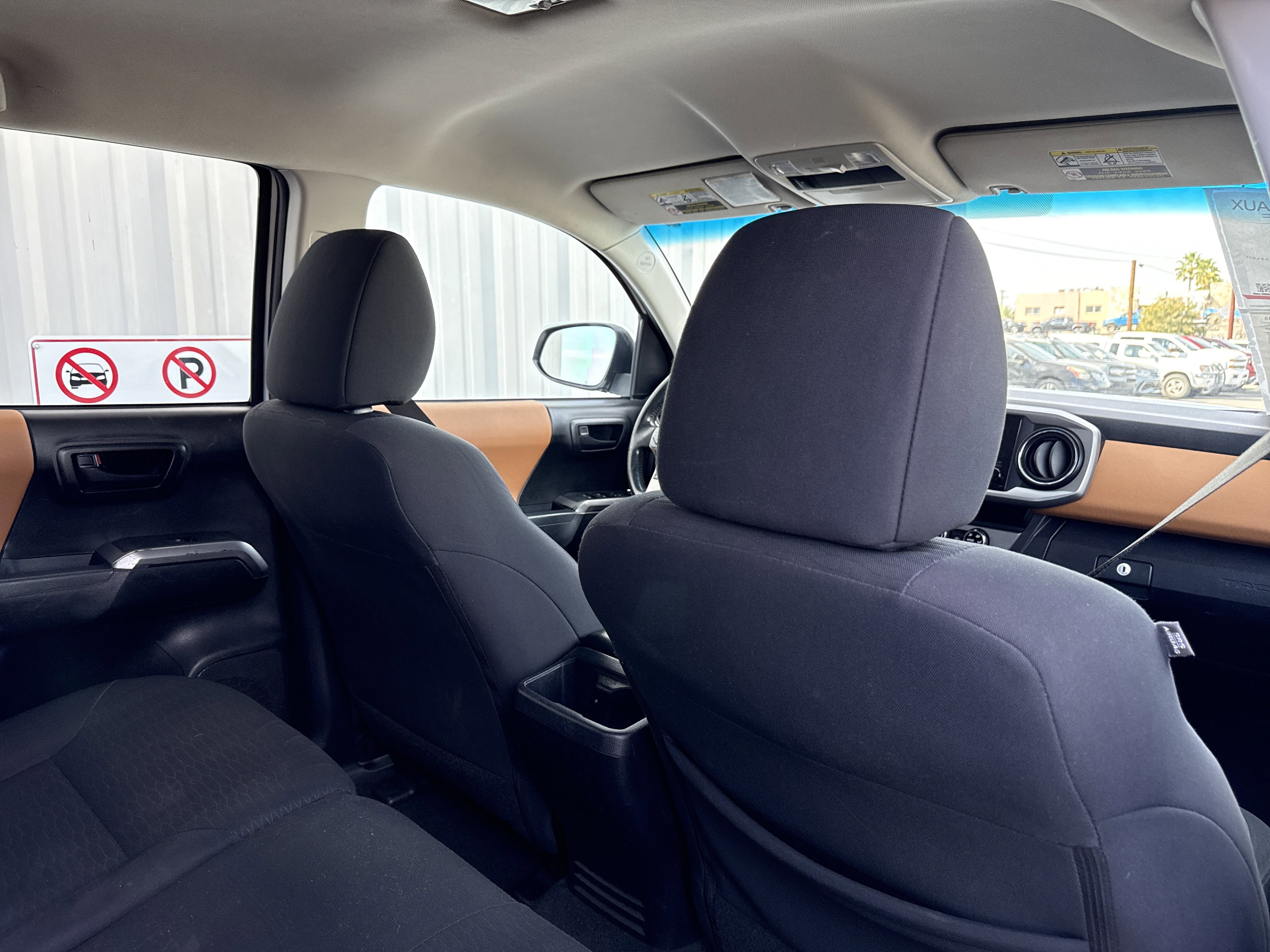 Used 2017 Toyota Tacoma SR5 w/ Tow Package image 36