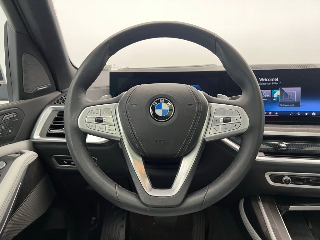 Certified 2024 BMW X7 xDrive40i w/ Premium Package image 18