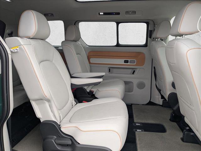 Used 2025 Volkswagen ID. Buzz 1st Edition image 29