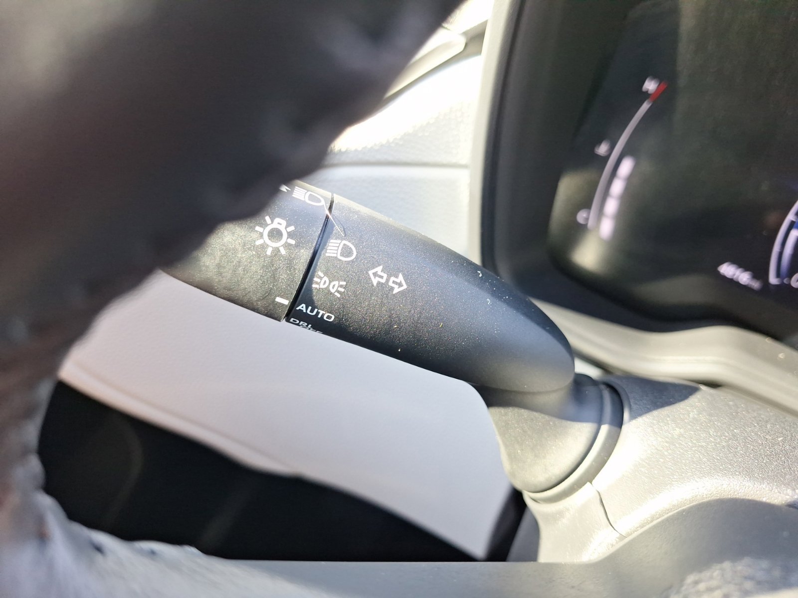 Used 2026 Toyota Corolla Cross LE w/ Moonroof Package FWD image 22