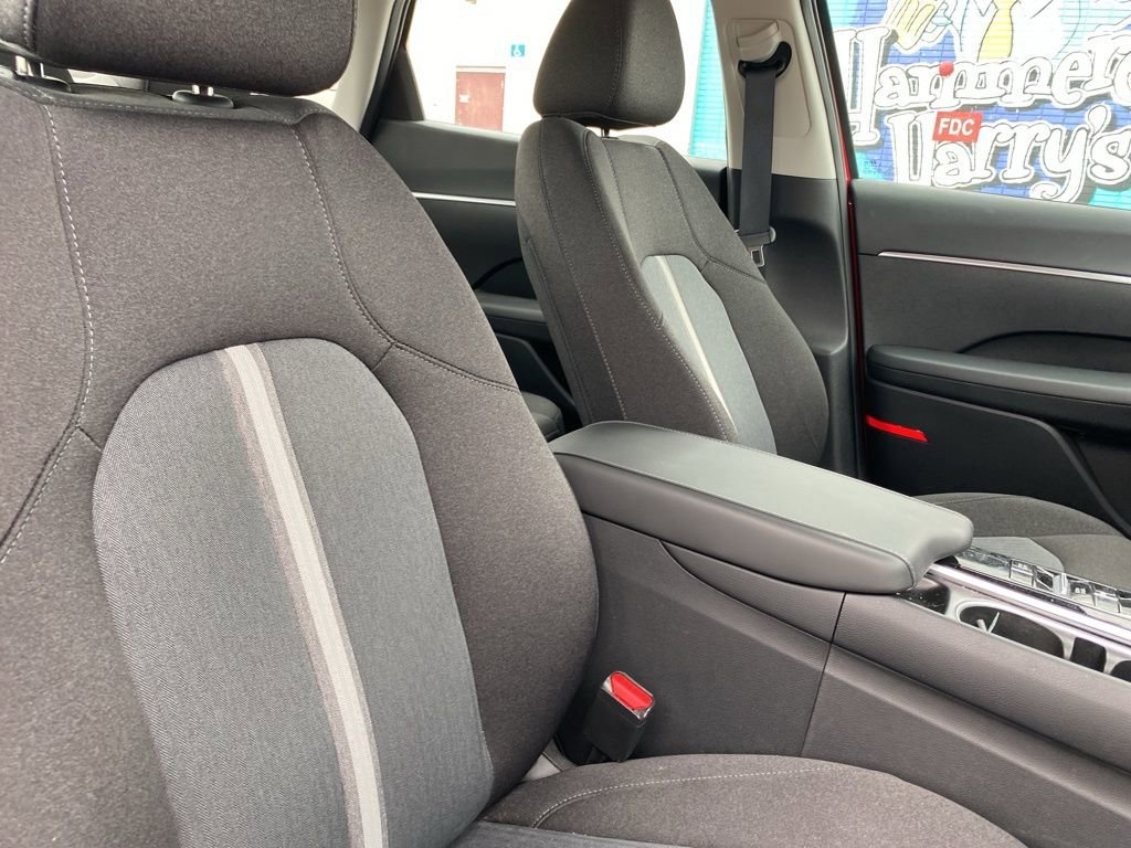 Used 2020 Hyundai Sonata SE w/ Cargo Package image 16