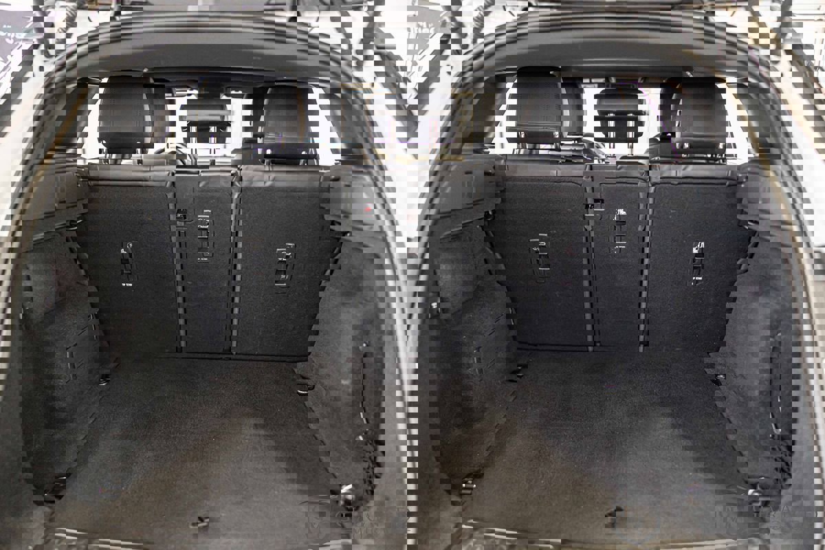 Used 2020 Land Rover Range Rover Evoque R-Dynamic S image 16