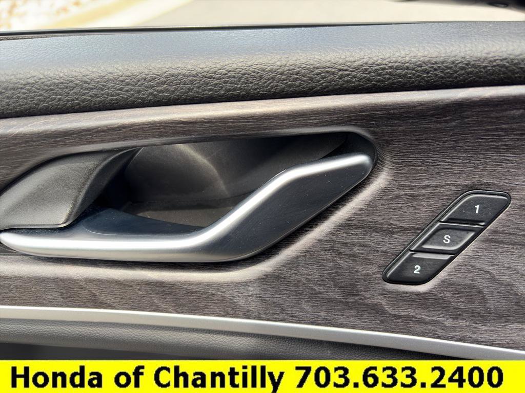 Used 2021 Jeep Grand Cherokee L Limited AWD/4WD image 21