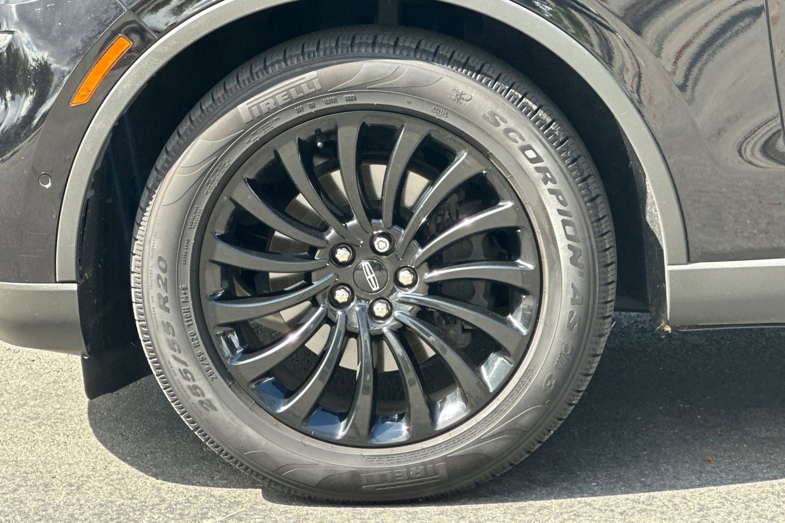 Used 2021 Lincoln Aviator Reserve w/ Equipment Group 201A RWD image 37