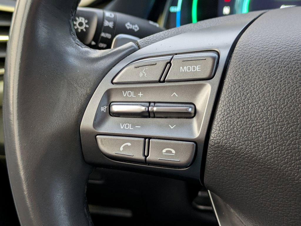Used 2020 Hyundai Ioniq SEL image 26