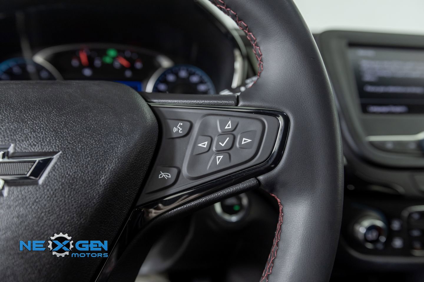 Used 2023 Chevrolet Equinox RS FWD image 15