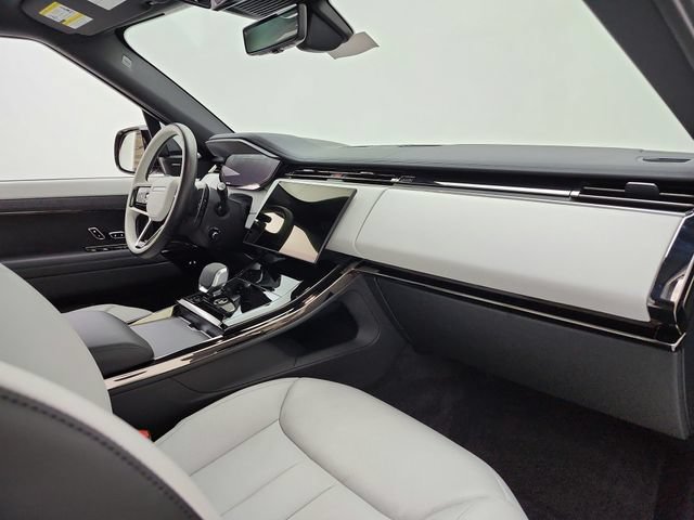 Used 2026 Land Rover Range Rover Sport Dynamic SE AWD/4WD image 25