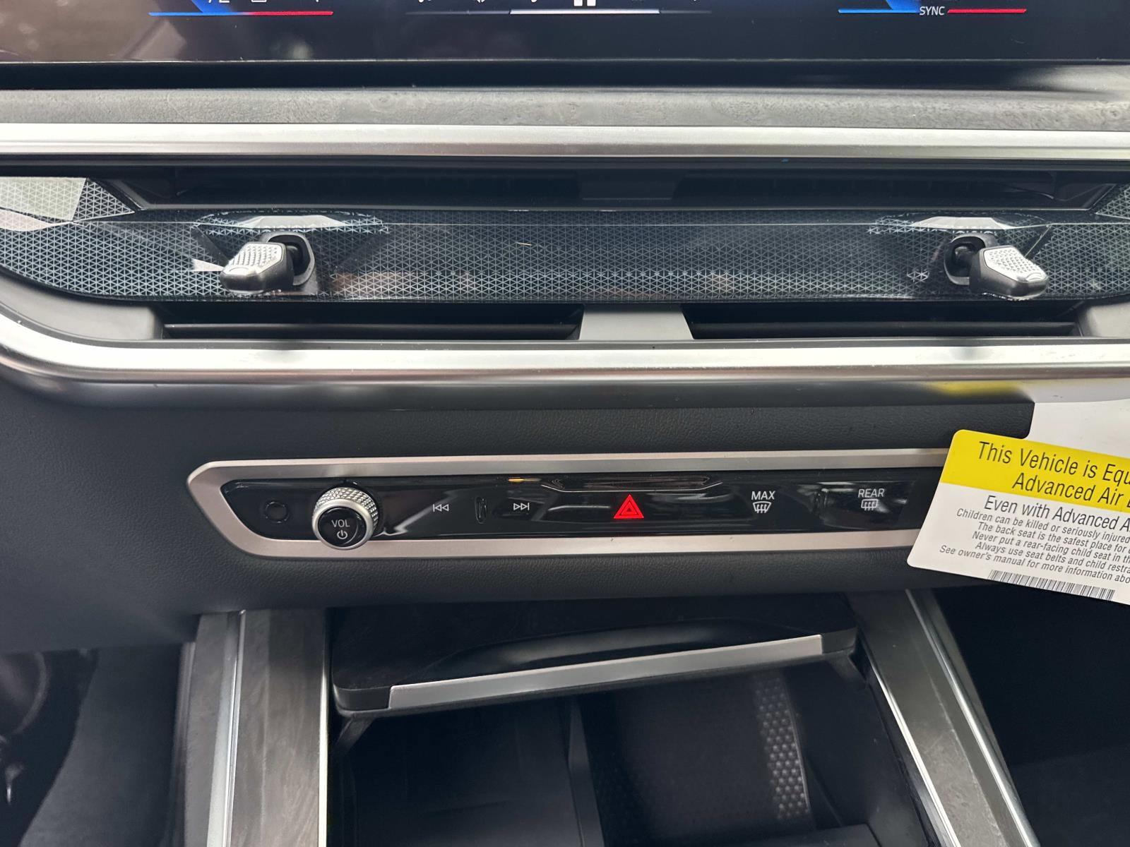 Used 2026 BMW X7 xDrive40i w/ Premium Package image 26