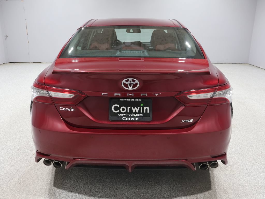 Used 2018 Toyota Camry XSE FWD image 3