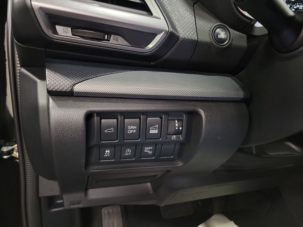 Used 2021 Subaru Forester Limited image 23